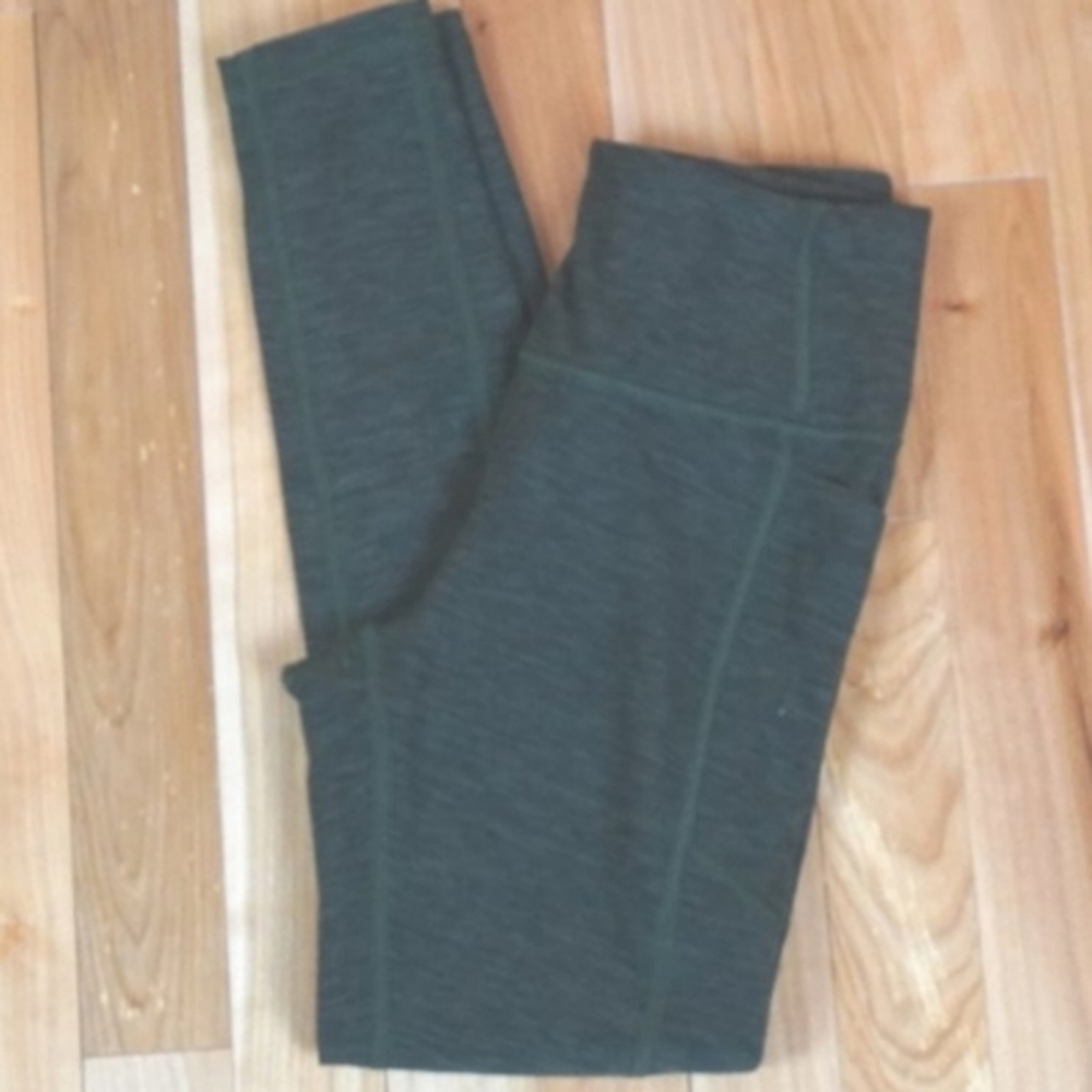 Victoria's‎ Secret Green Leggings Size XS
